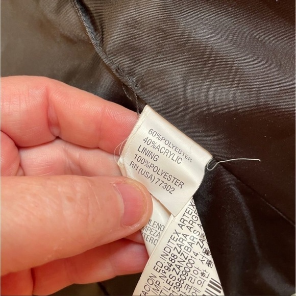 Zara Women's Small Faux Fur Vest - Picture 4 of 6